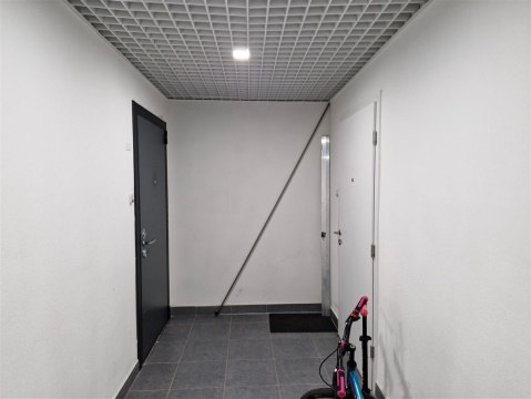 3-к квартира, 11/19 эт., 77м²