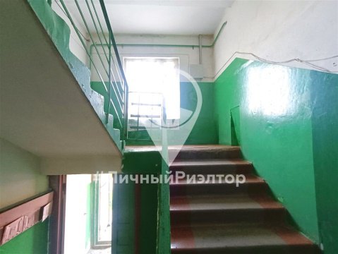 2-к квартира, 1/3 эт., 50м²