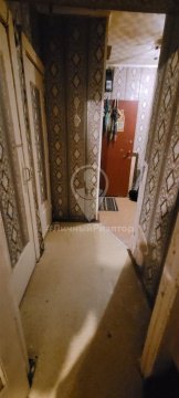 3-к квартира, 1/2 эт., 54м²