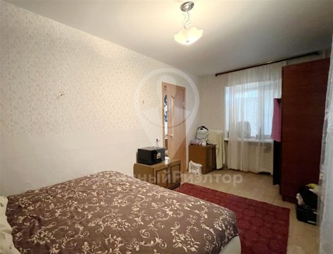 2-к квартира, 1/3 эт., 42м²
