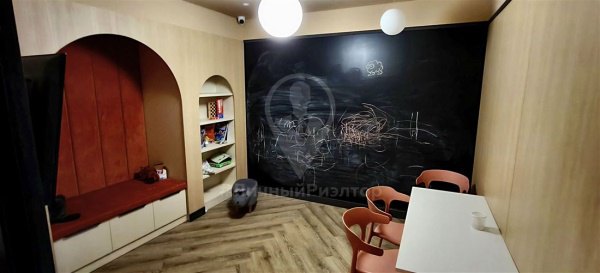 3-к квартира, 6/19 эт., 95м²